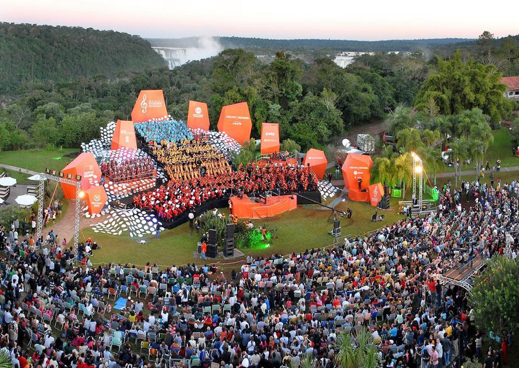 Posada Del Chaman Iguazu ปูแอร์โตอีกวาซู ภายนอก รูปภาพ