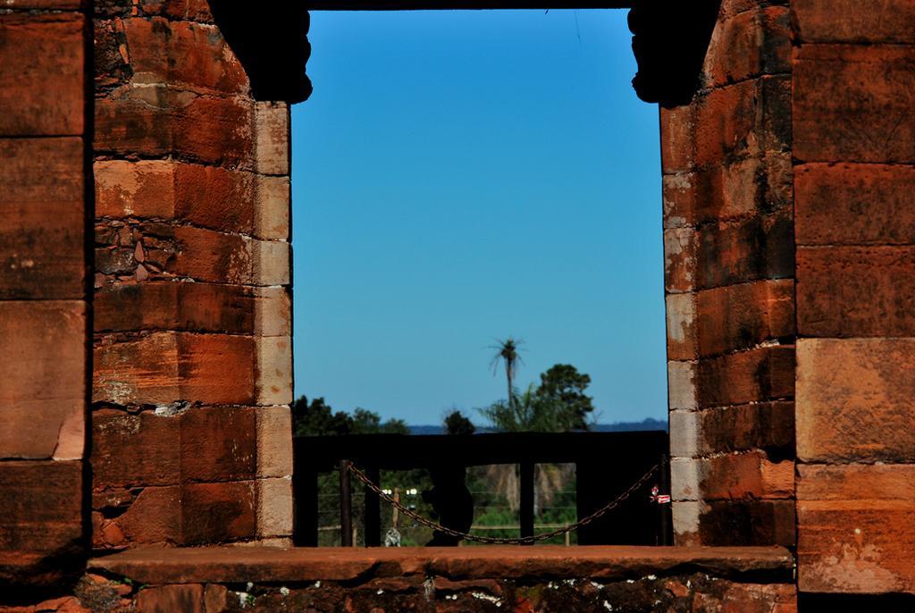 Posada Del Chaman Iguazu ปูแอร์โตอีกวาซู ภายนอก รูปภาพ