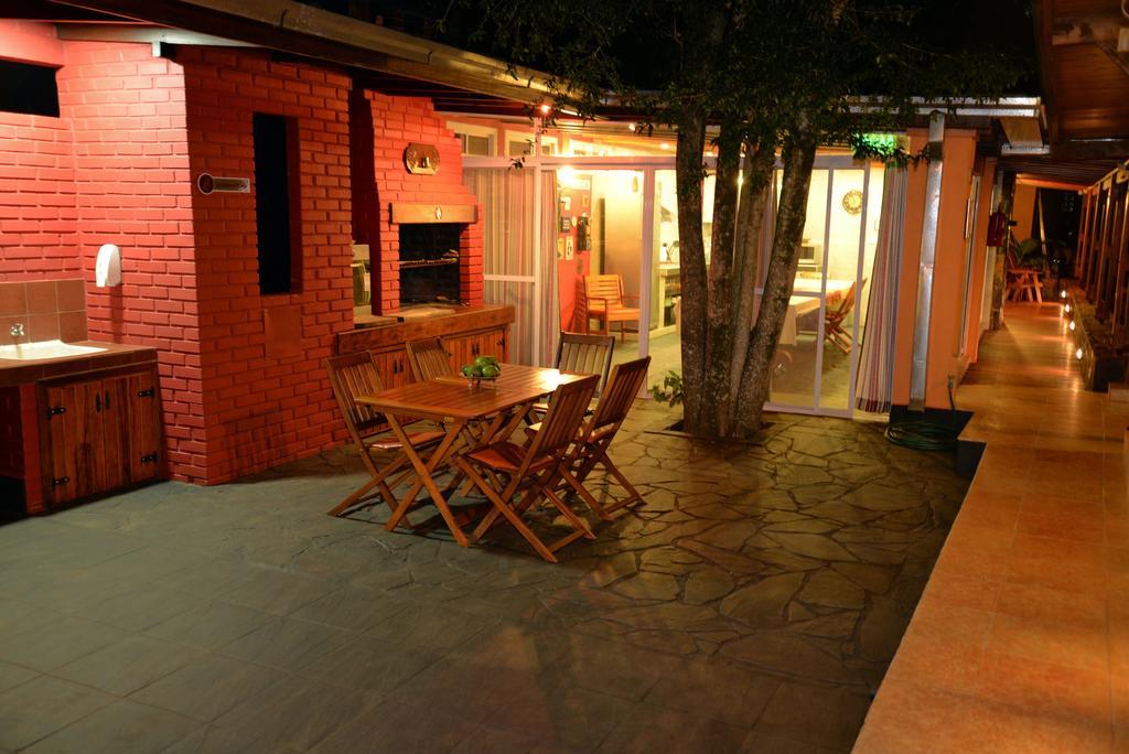 Posada Del Chaman Iguazu ปูแอร์โตอีกวาซู ภายนอก รูปภาพ