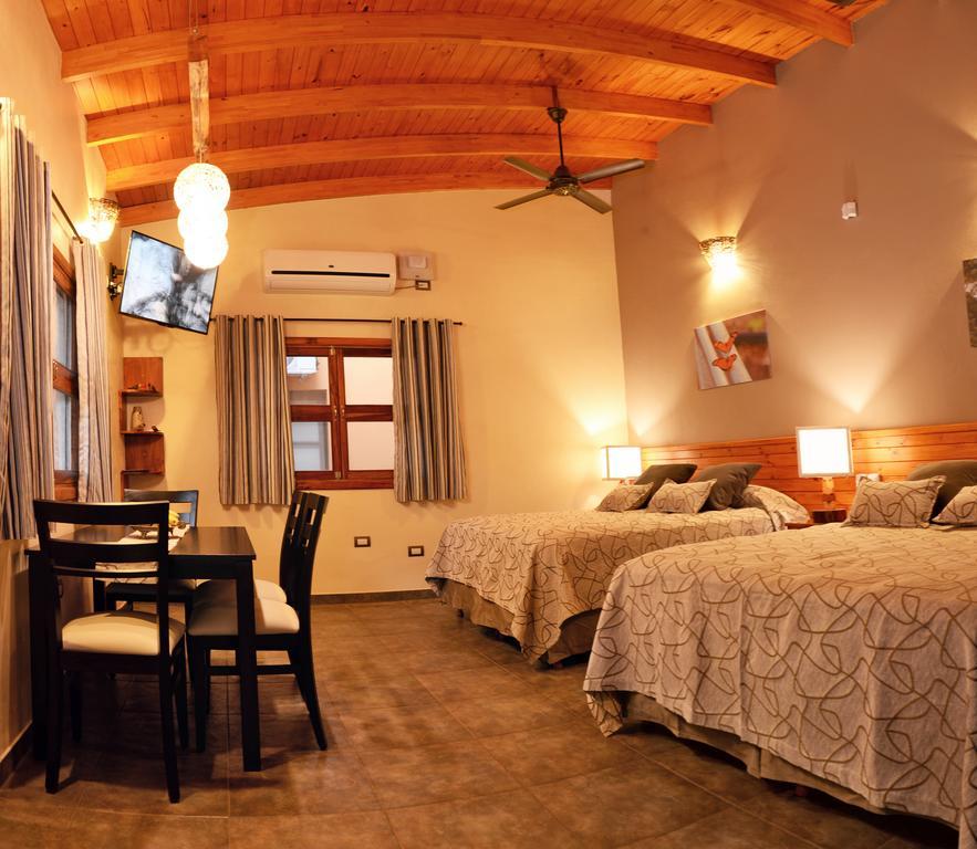 Posada Del Chaman Iguazu ปูแอร์โตอีกวาซู ภายนอก รูปภาพ