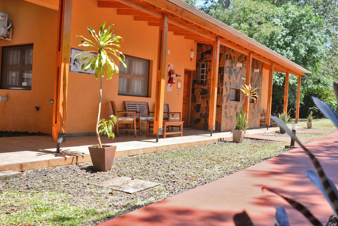 Posada Del Chaman Iguazu ปูแอร์โตอีกวาซู ภายนอก รูปภาพ